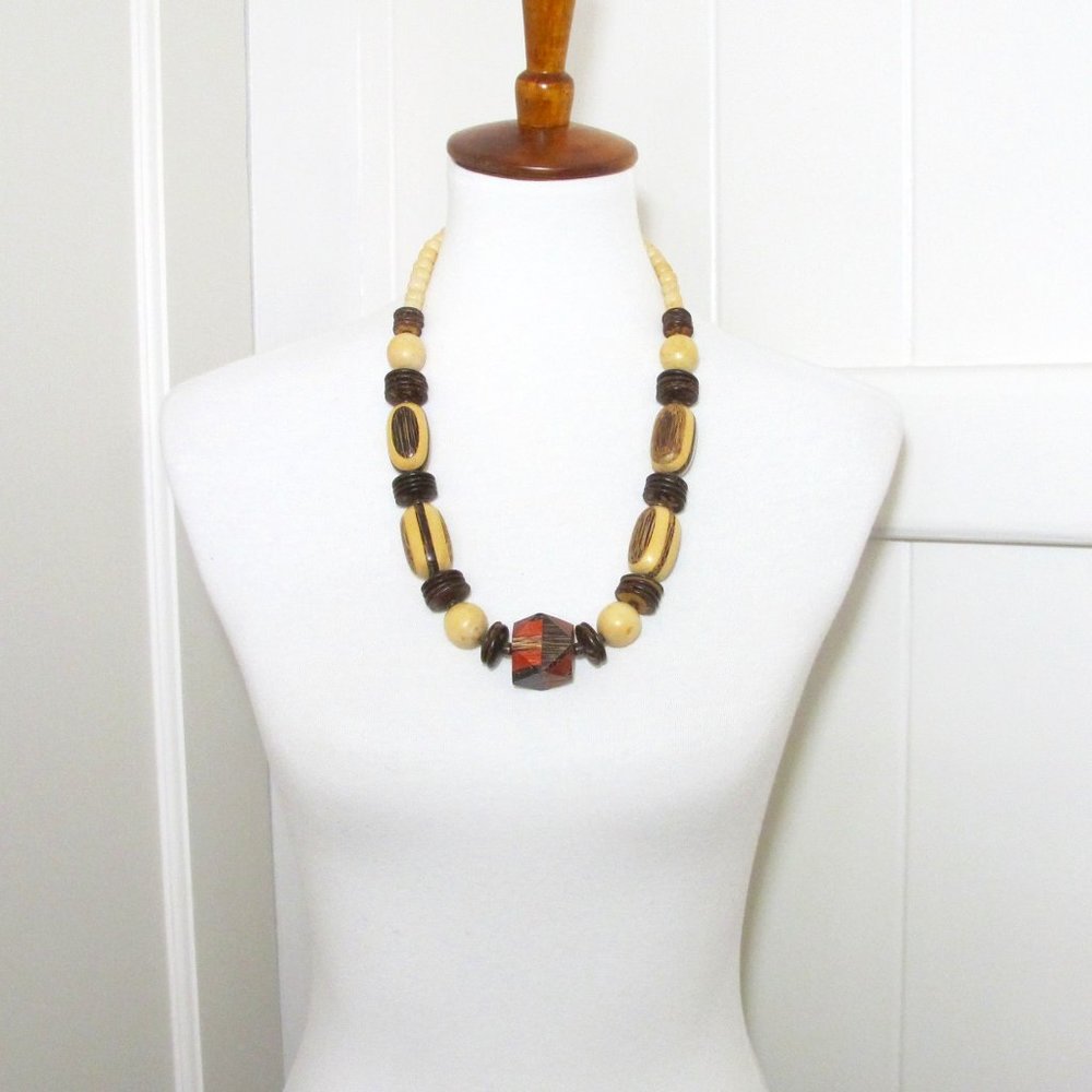 Vintage Chunky Boho Chic Wooden Statement Necklace